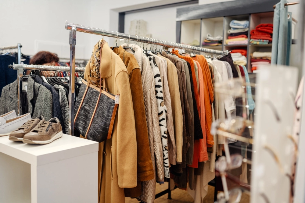 Secondhand Kleidung kaufen und Kleidung spenden in Weilheim